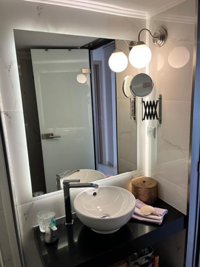 Blue Elegance City Center Heraklion Apartment Eksteriør billede